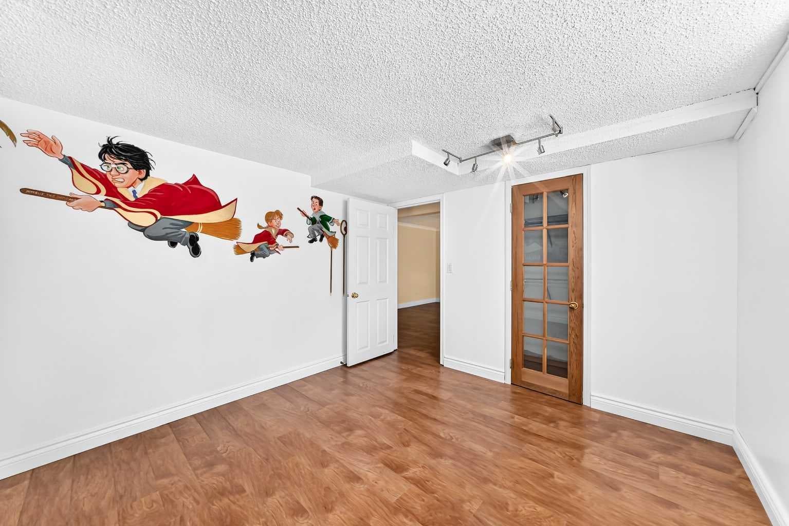 136 Midlawn Close SE