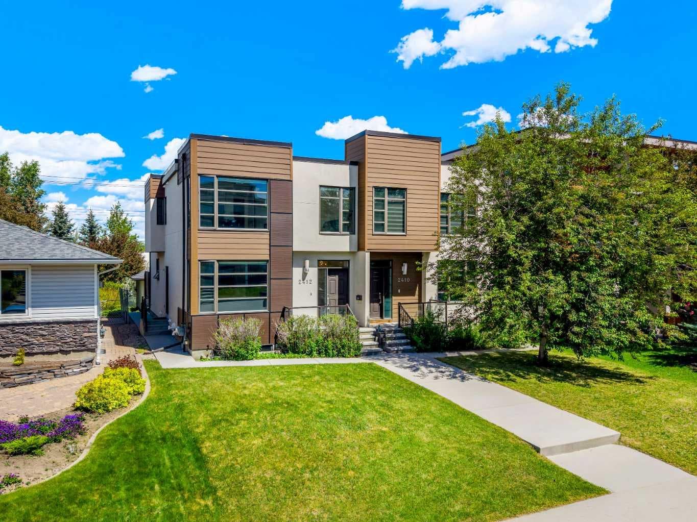 2412 28 Avenue SW