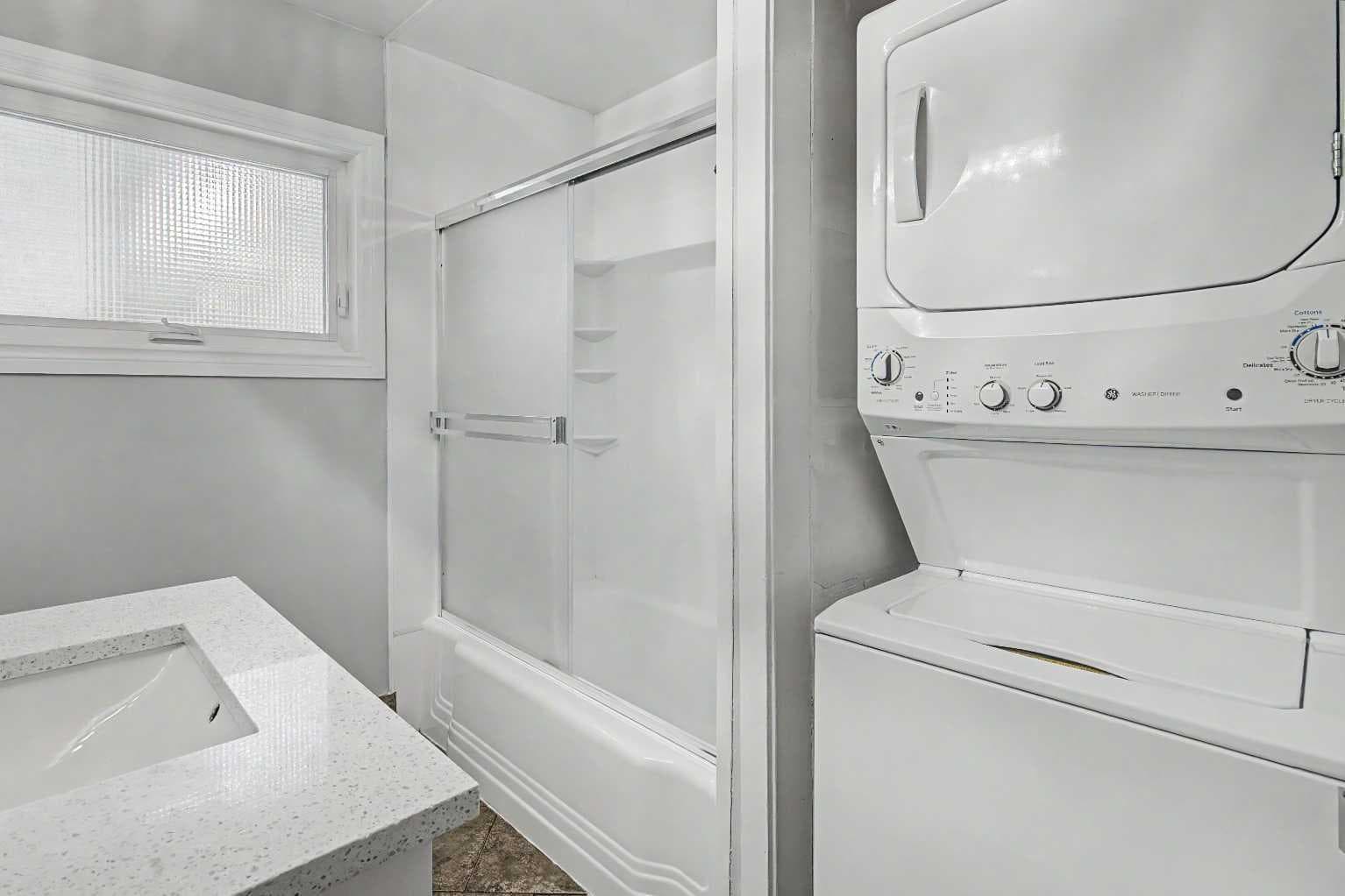 18 Collingwood Place NW