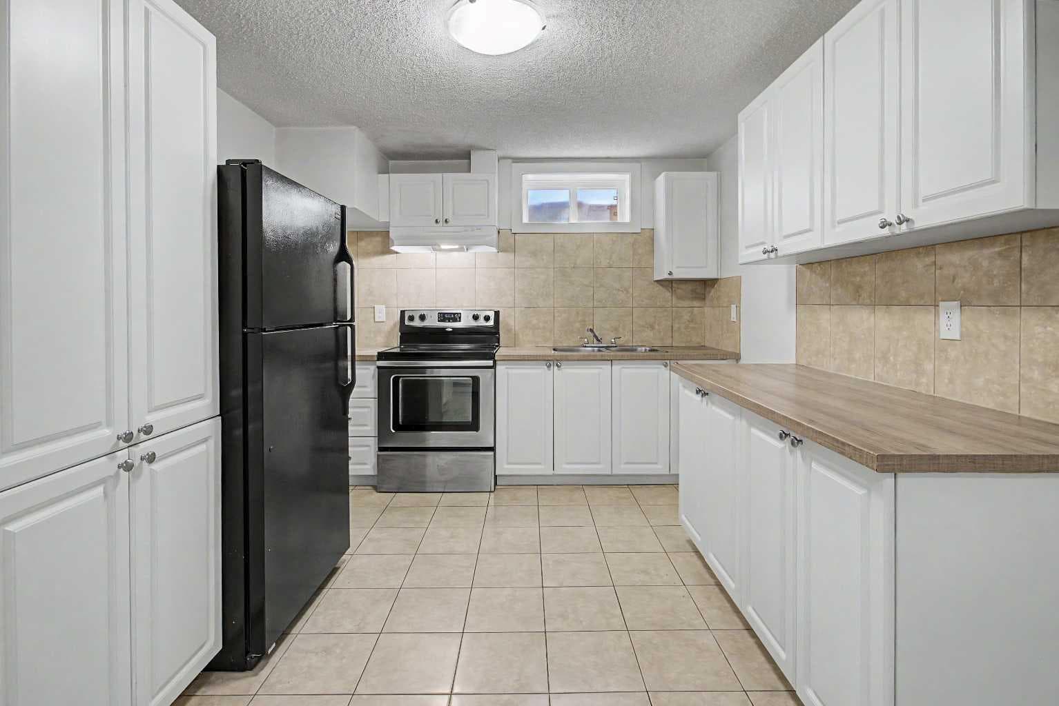 18 Collingwood Place NW
