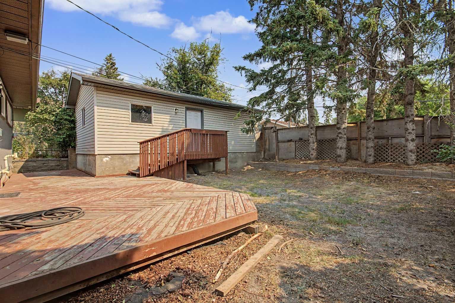 18 Collingwood Place NW