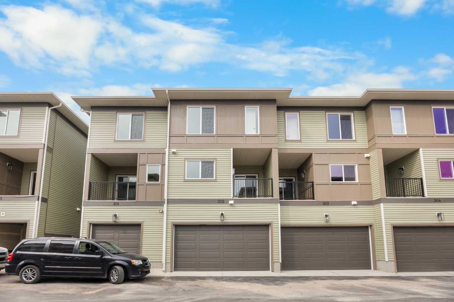 302, 67 Panatella Square NW