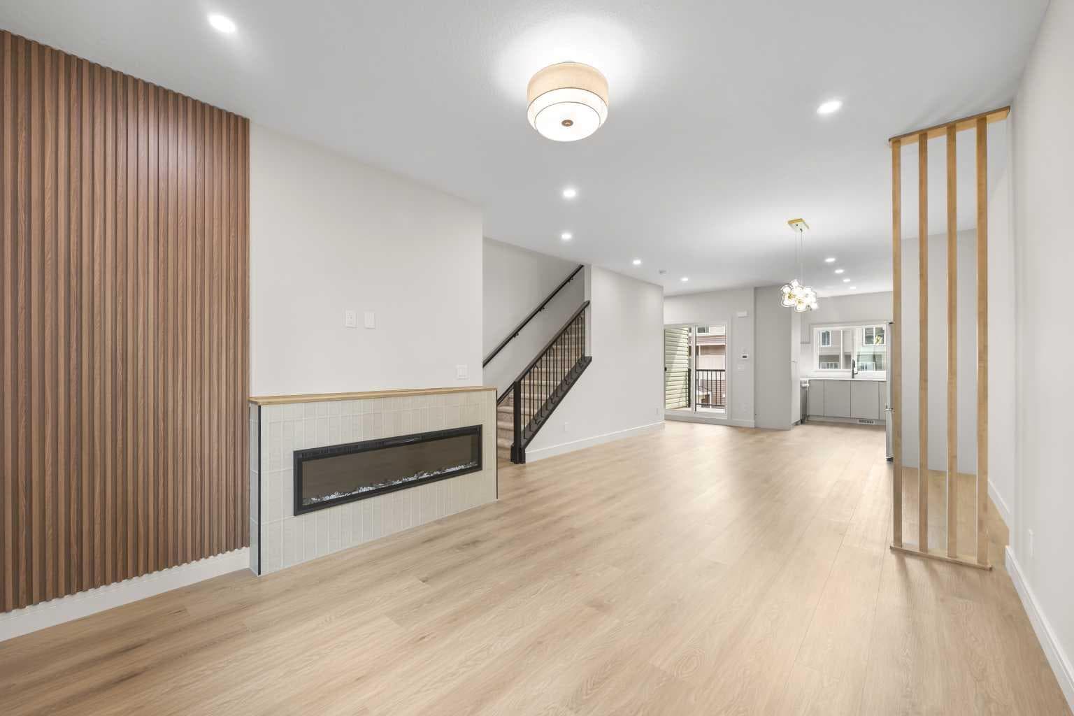 302, 67 Panatella Square NW