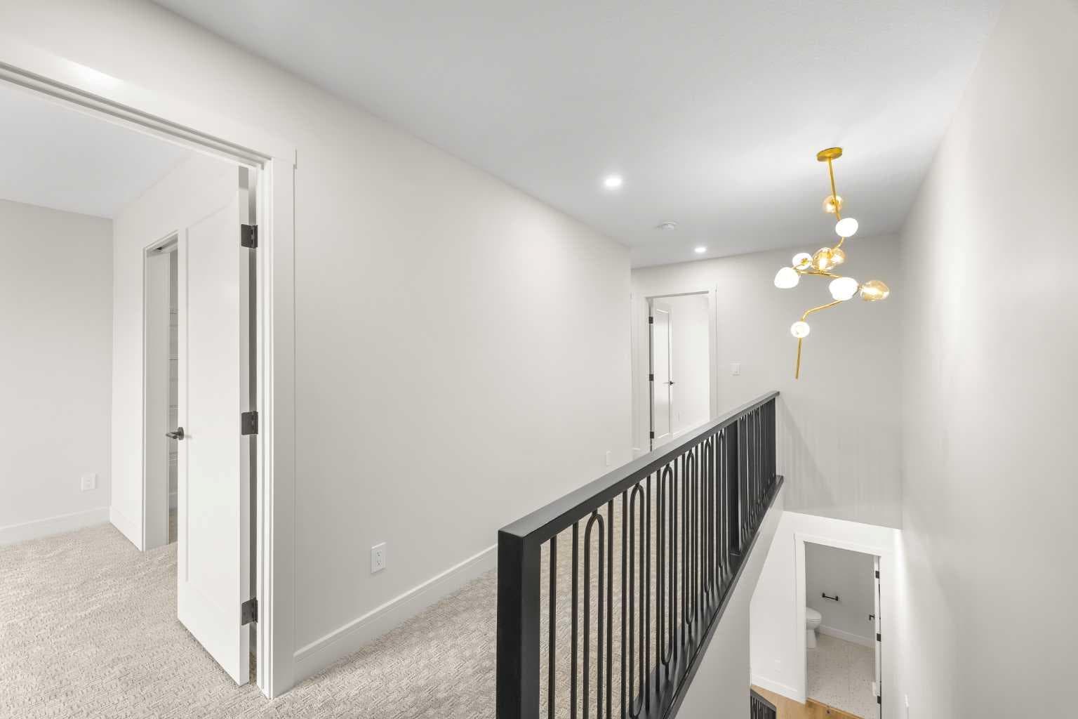 302, 67 Panatella Square NW