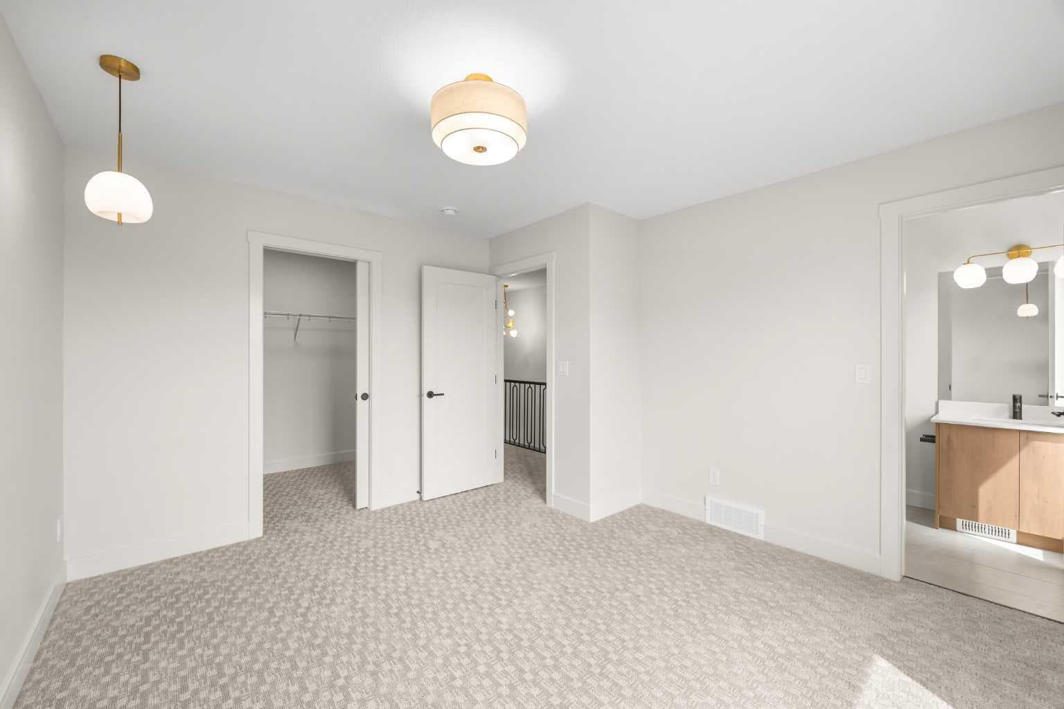 302, 67 Panatella Square NW