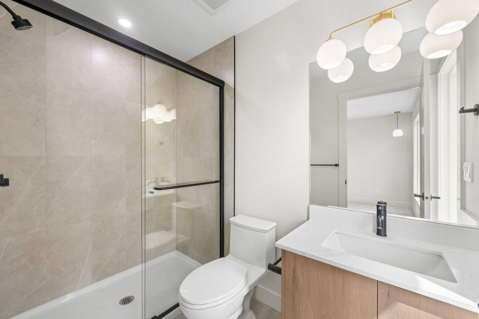 302, 67 Panatella Square NW