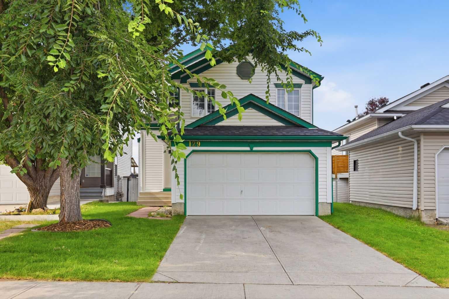 129 Hidden Spring Circle NW