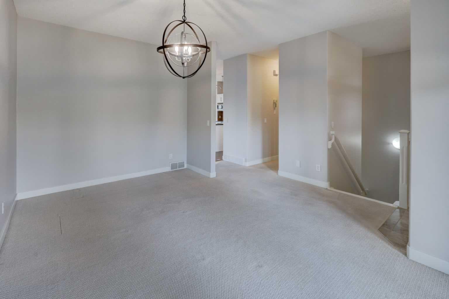 103 Bridle Estates Mews SW