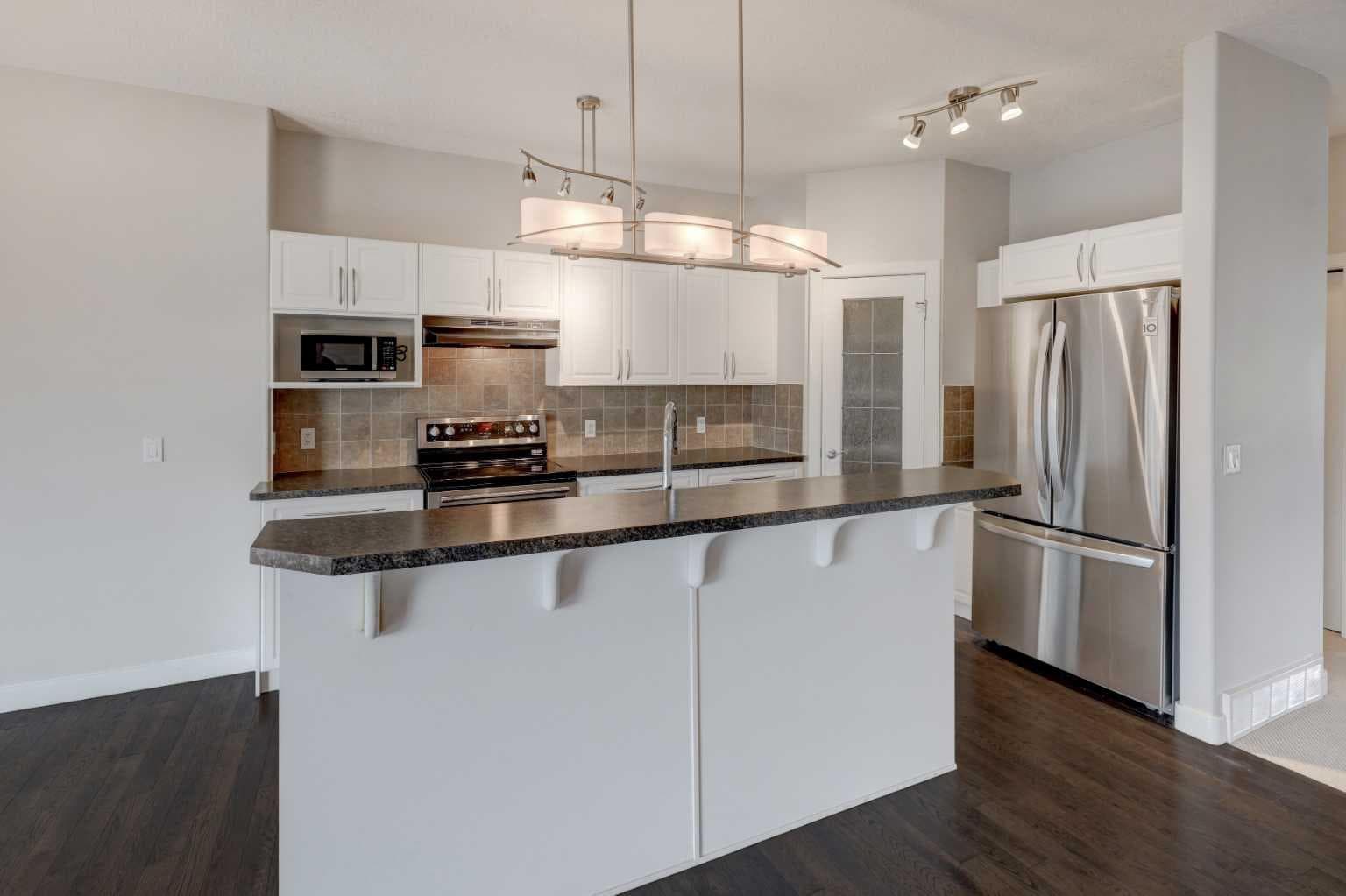 103 Bridle Estates Mews SW