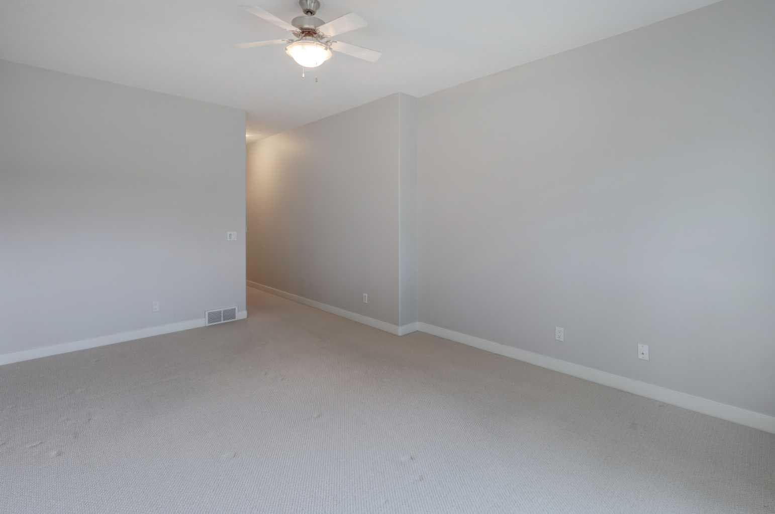 103 Bridle Estates Mews SW
