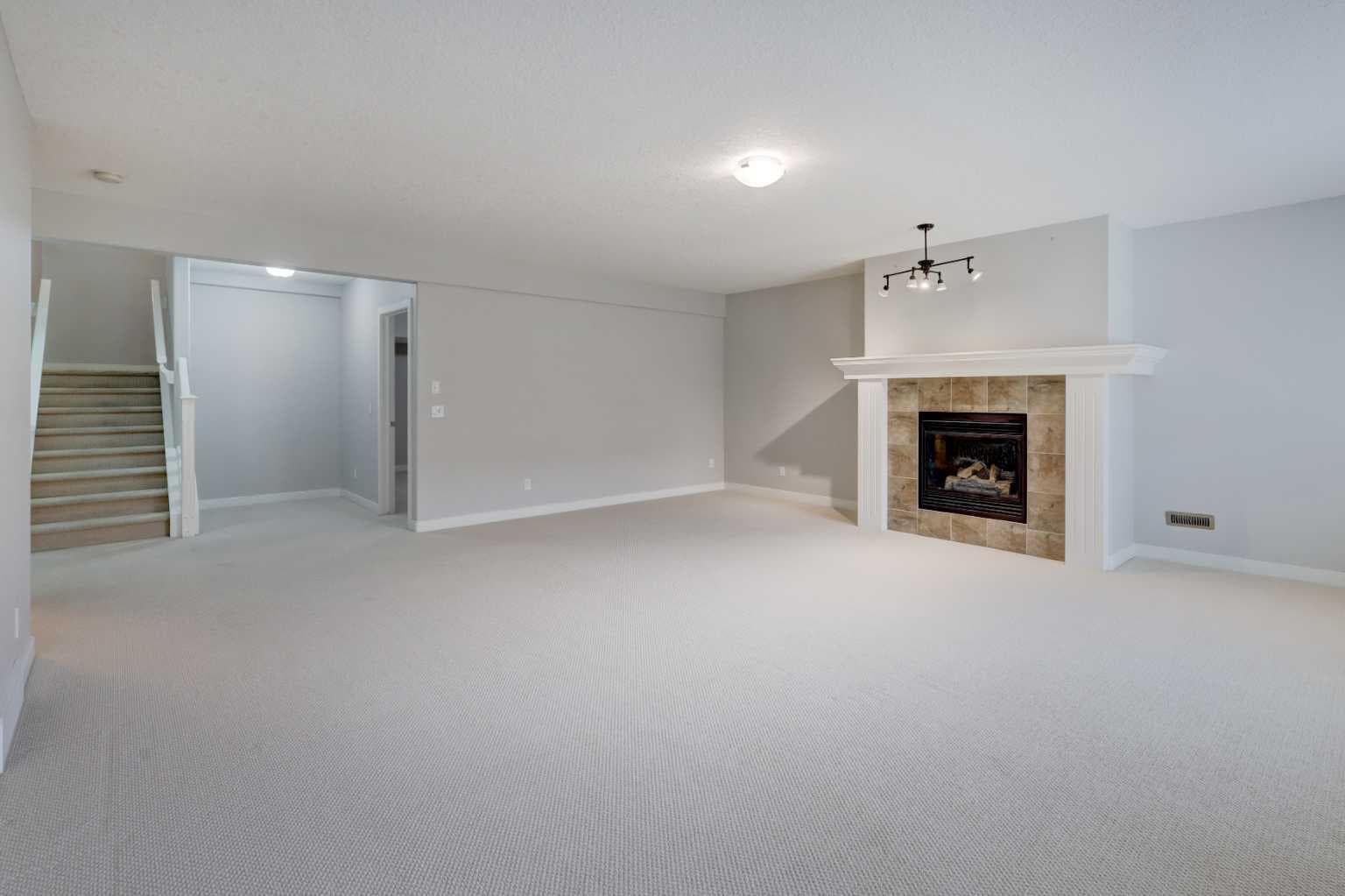 103 Bridle Estates Mews SW