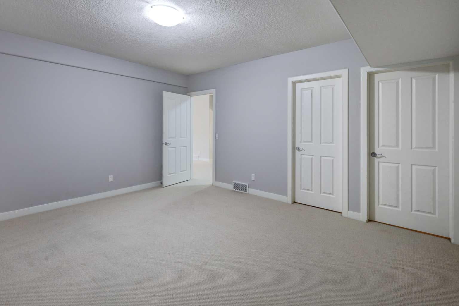 103 Bridle Estates Mews SW