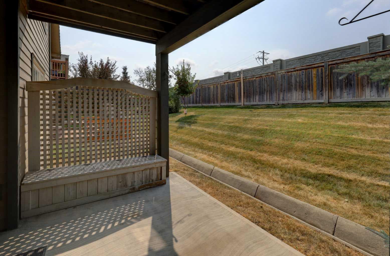 103 Bridle Estates Mews SW
