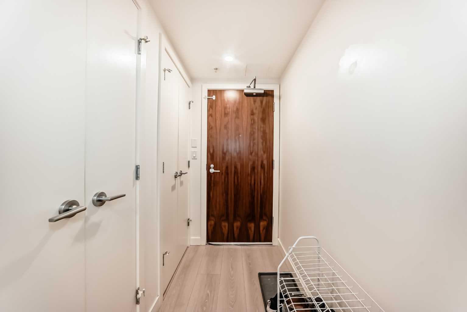 104, 108 Waterfront Court SW