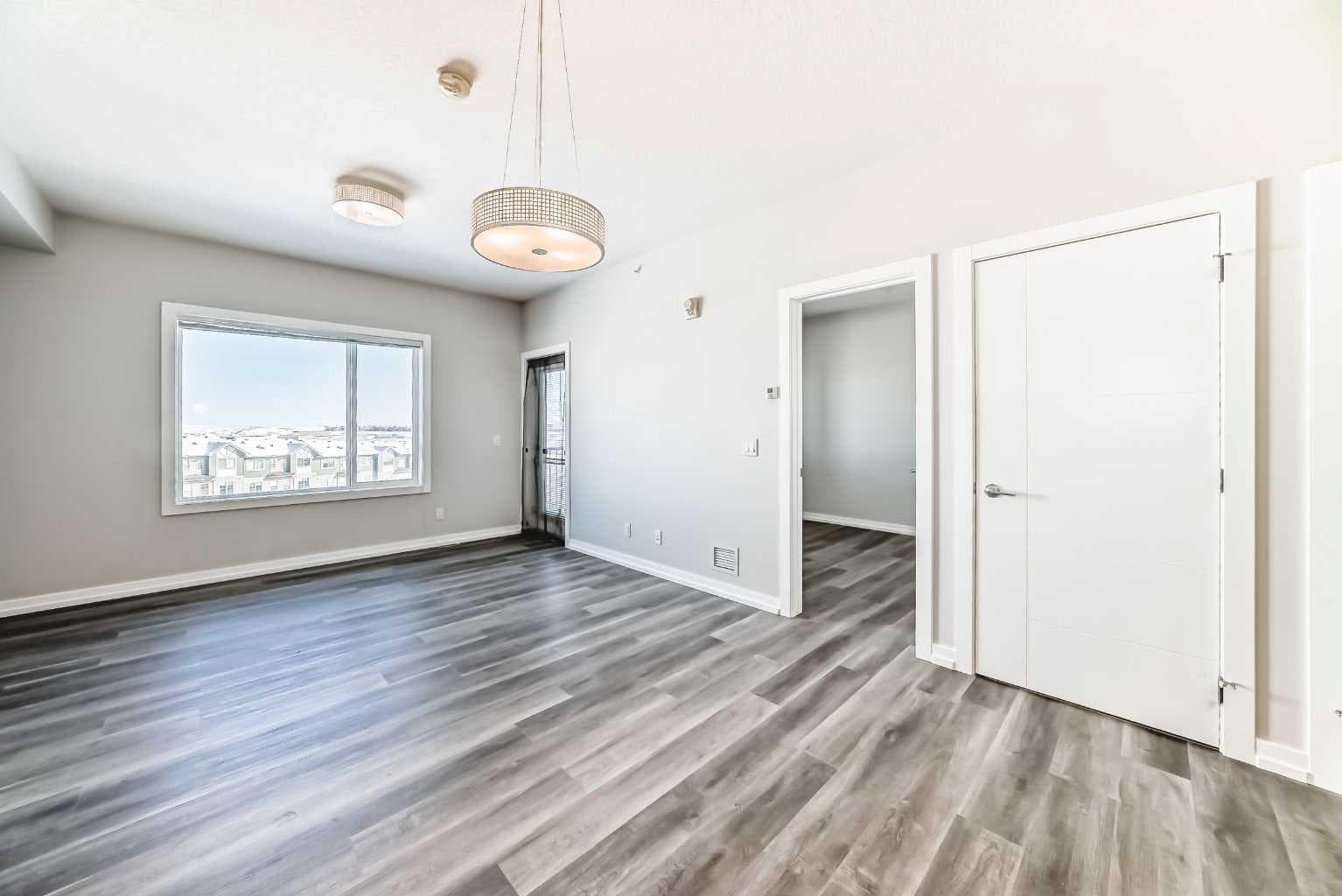 319, 24 Sage Hill Terrace NW