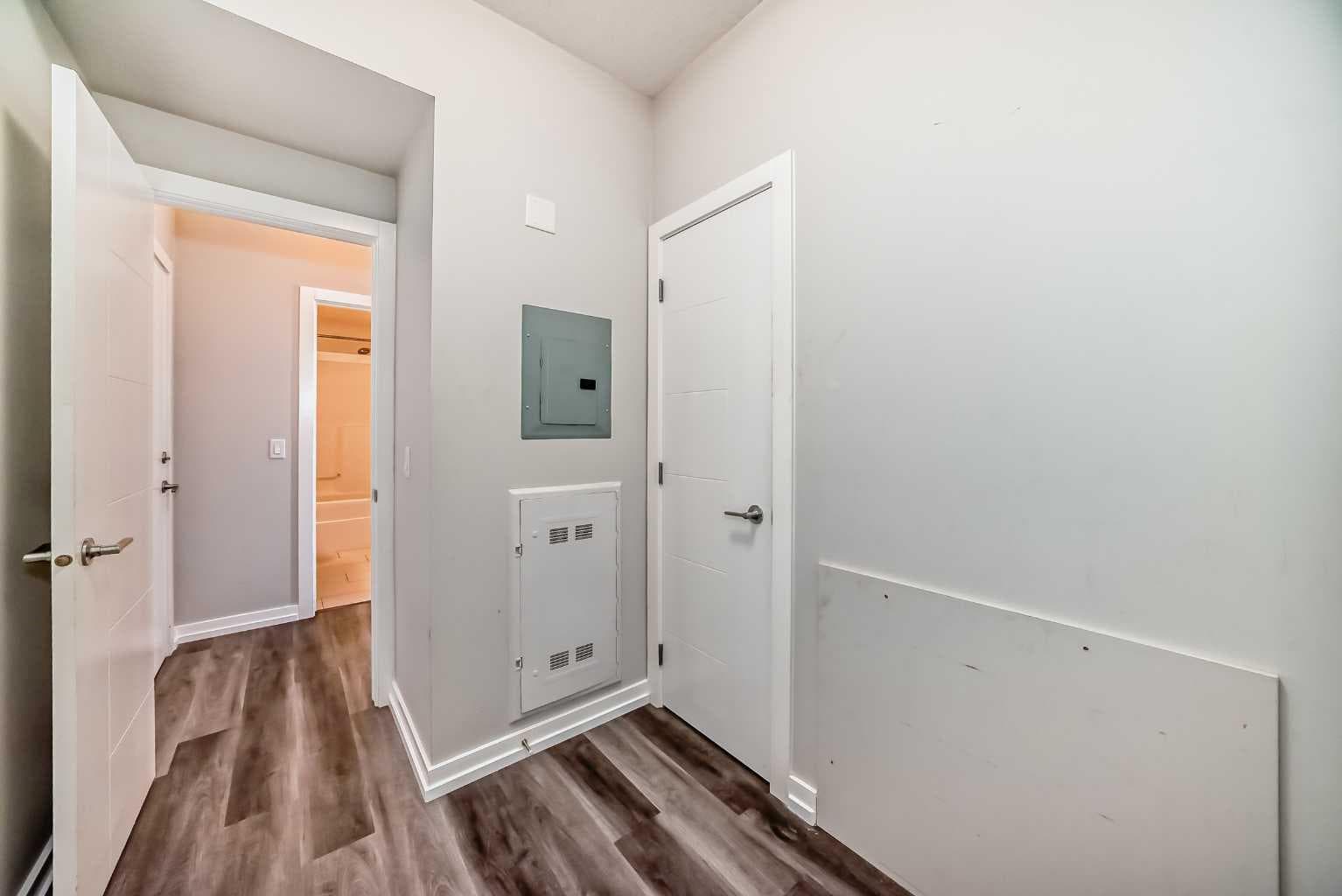 319, 24 Sage Hill Terrace NW