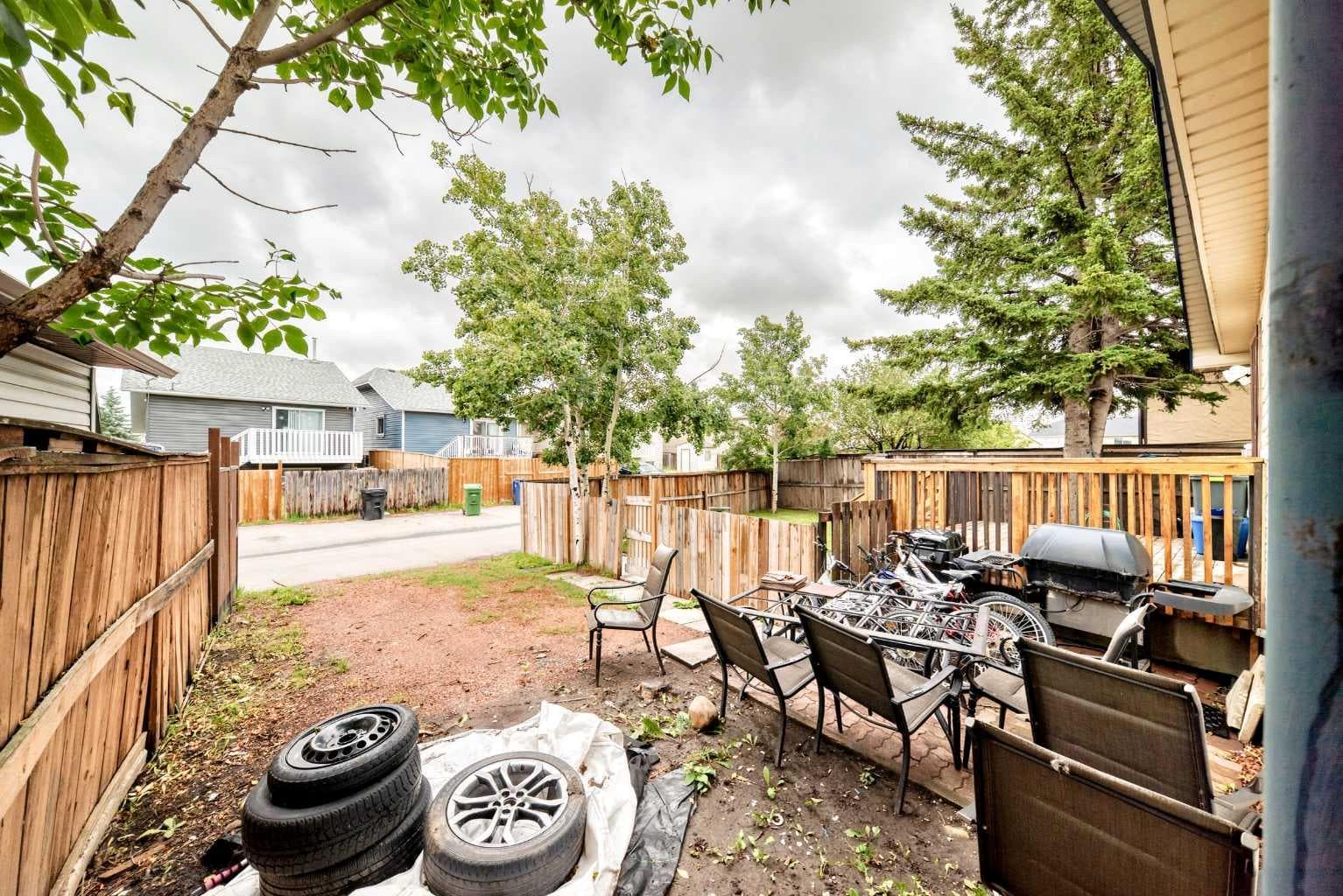 60 Falmere Court NE