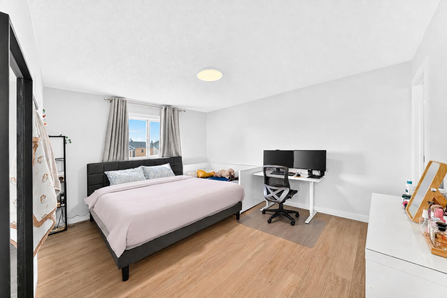 315 Appleglen Place SE