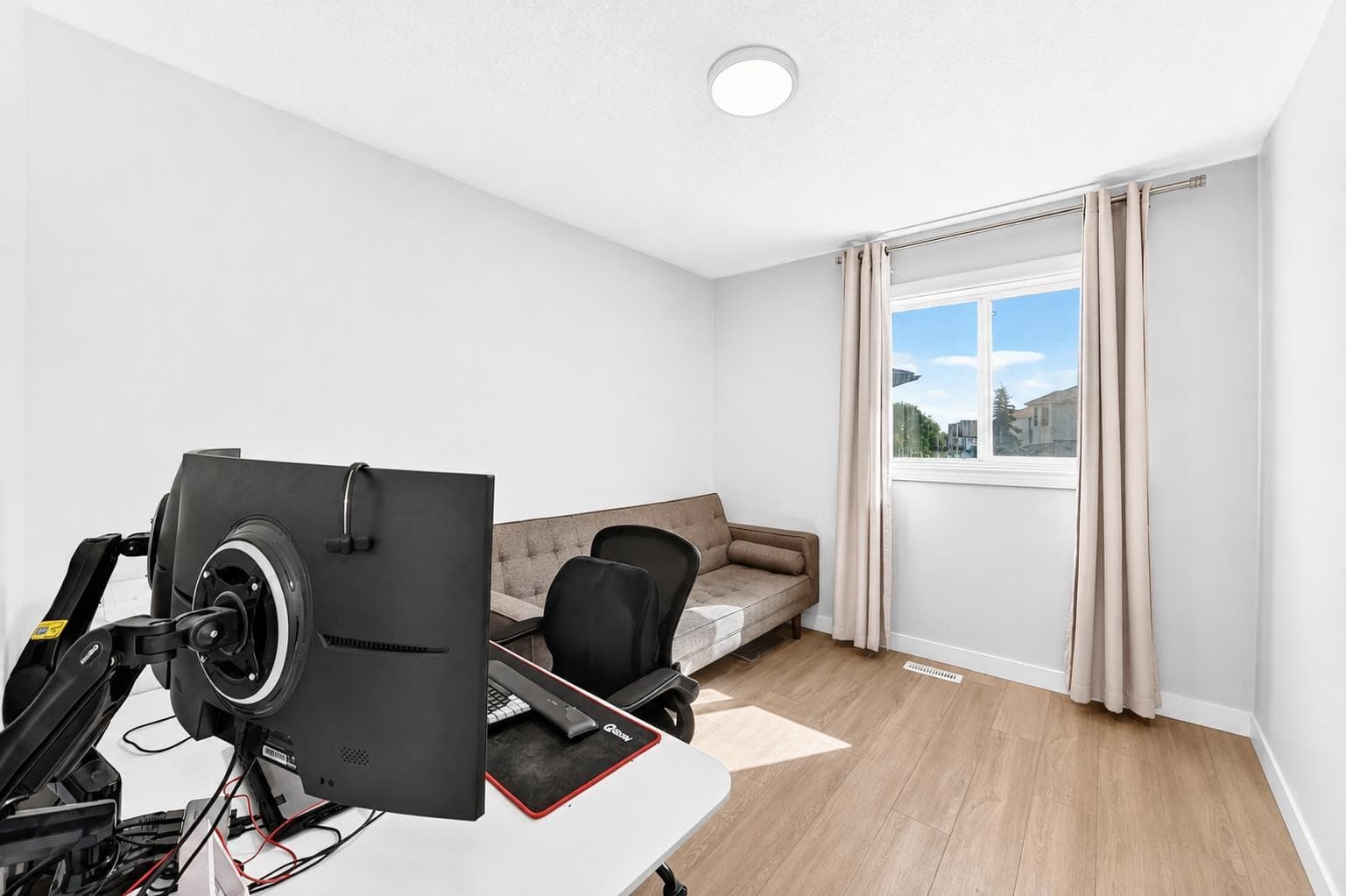 315 Appleglen Place SE