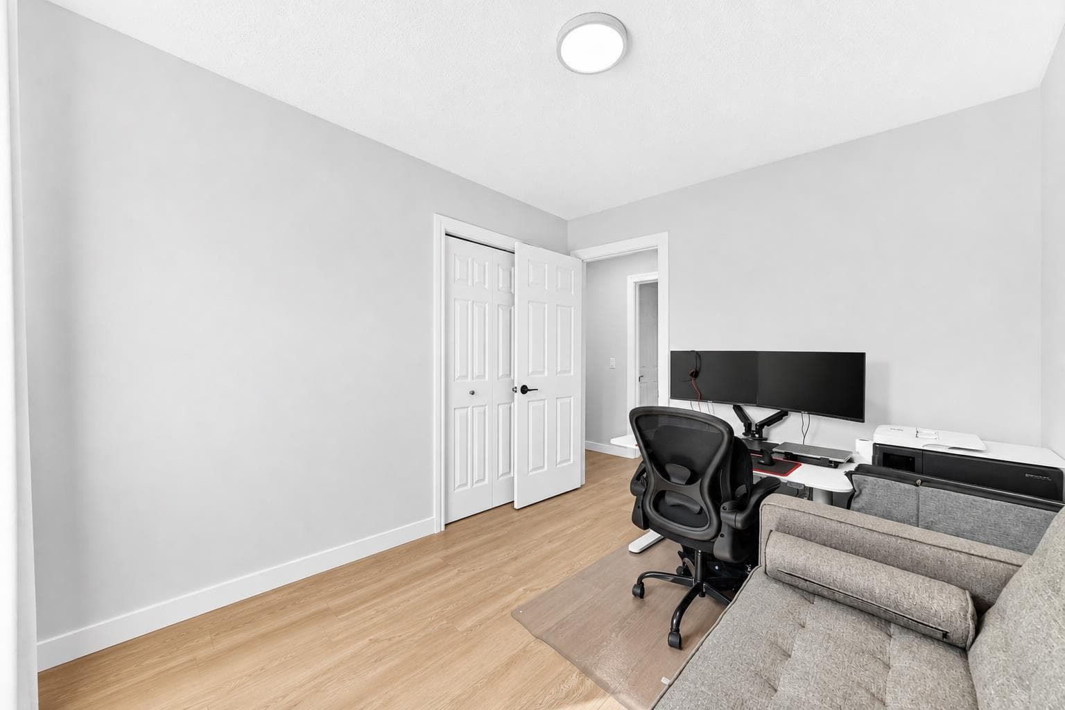 315 Appleglen Place SE
