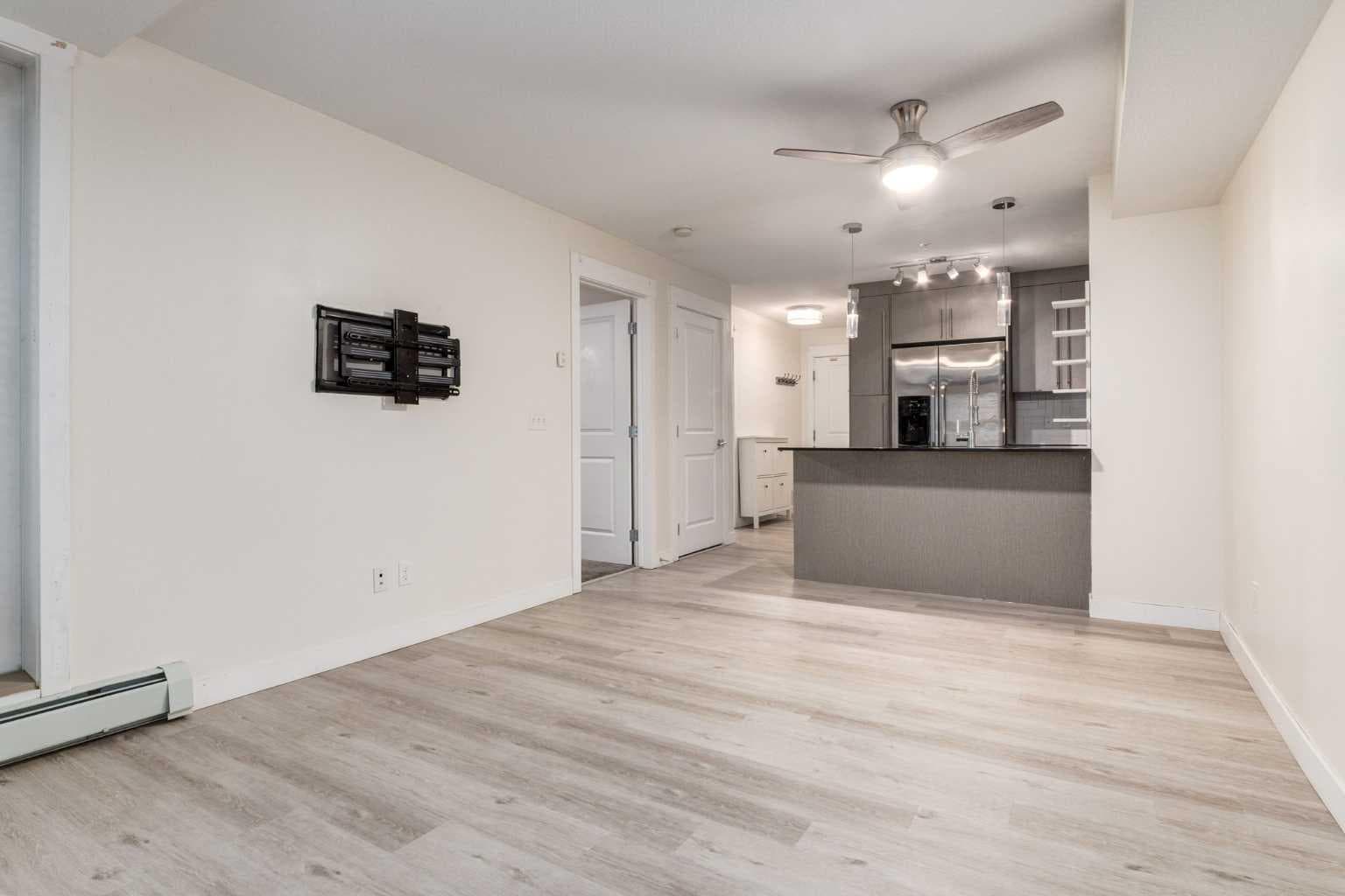 2108, 11 Mahogany Row SE