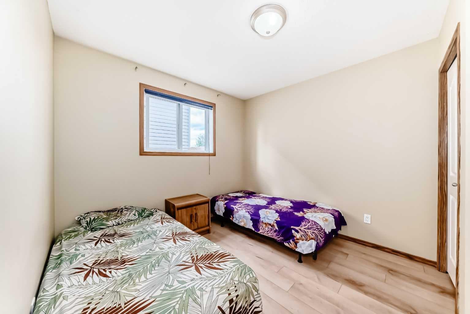 30 Covehaven View NE