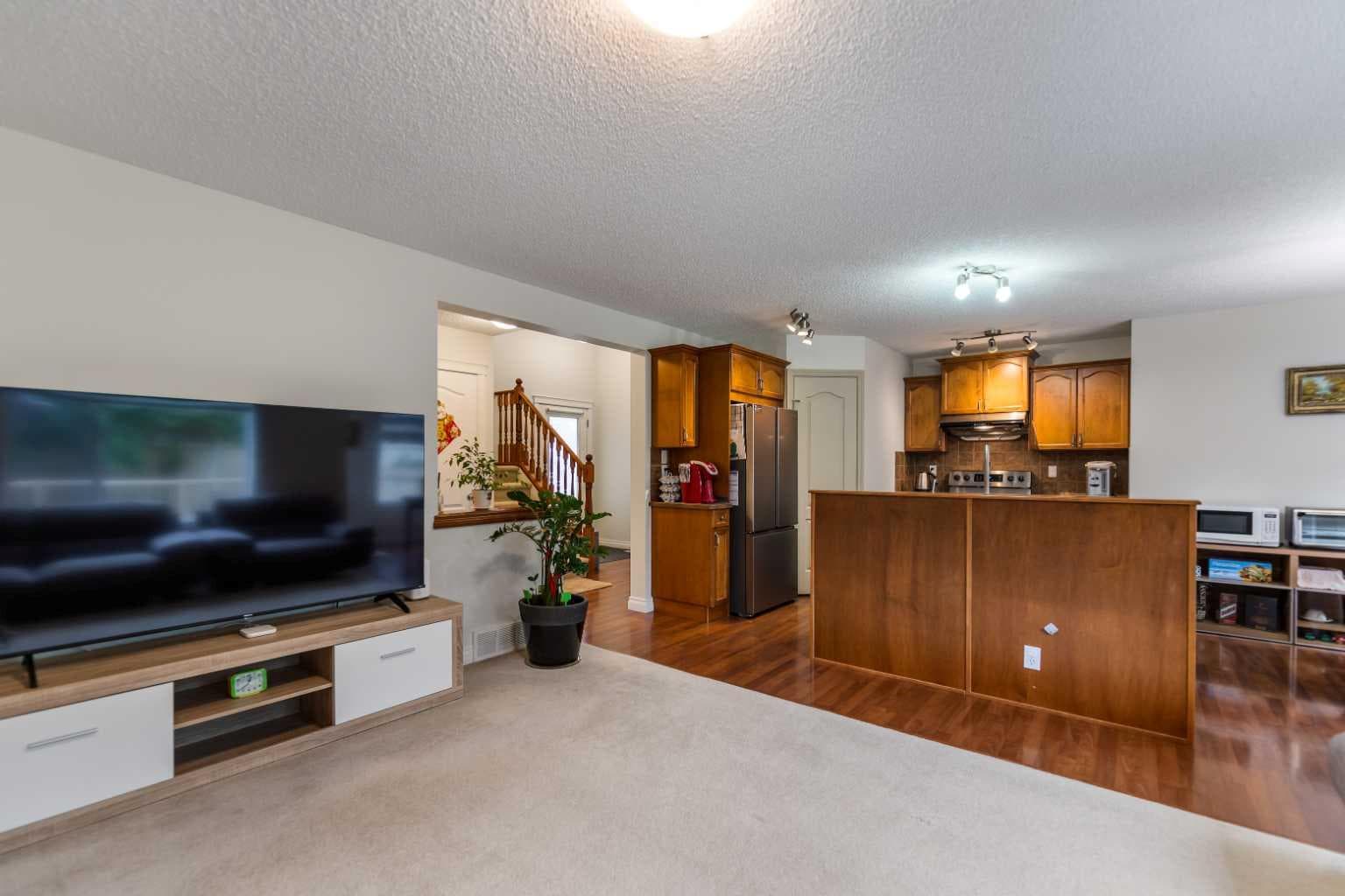 10 Evansmeade Manor NW