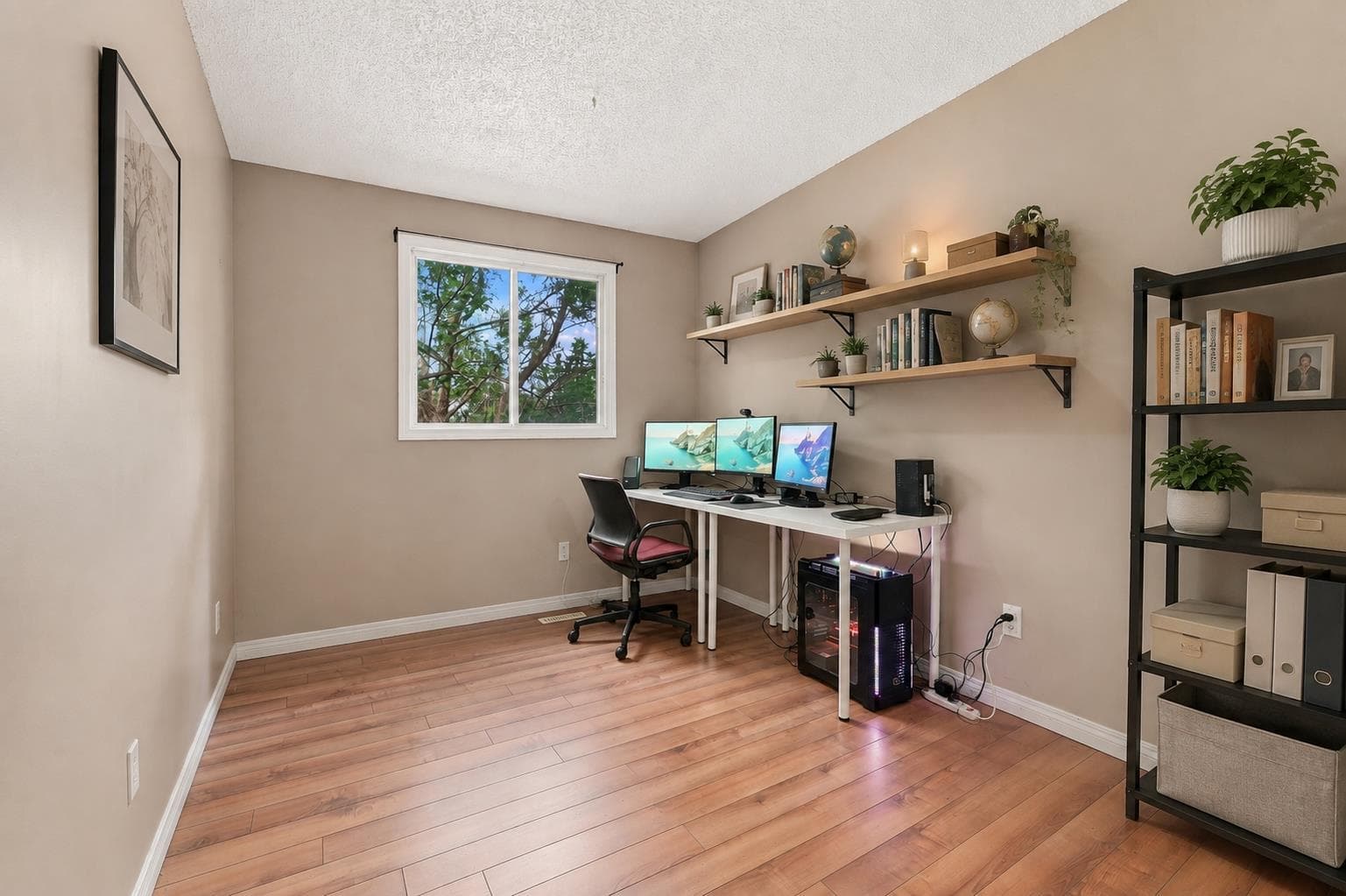 70 Edgeburn Crescent 