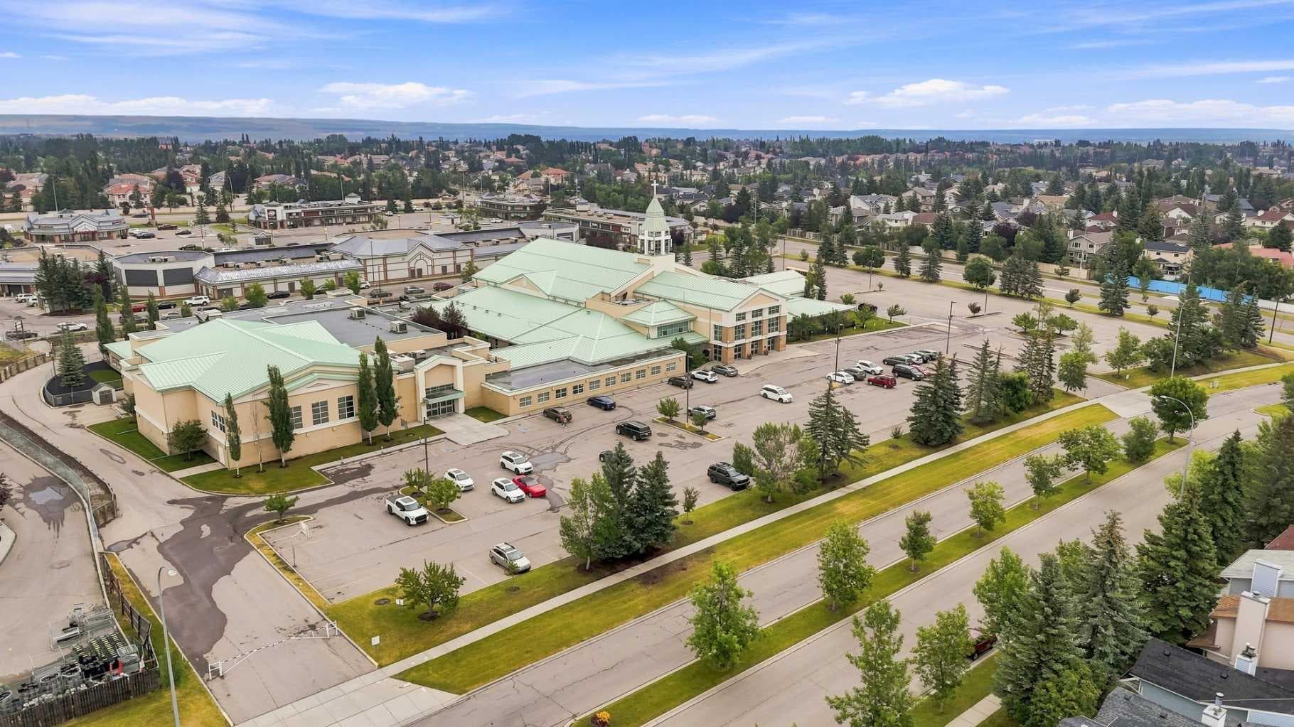 70 Edgeburn Crescent 