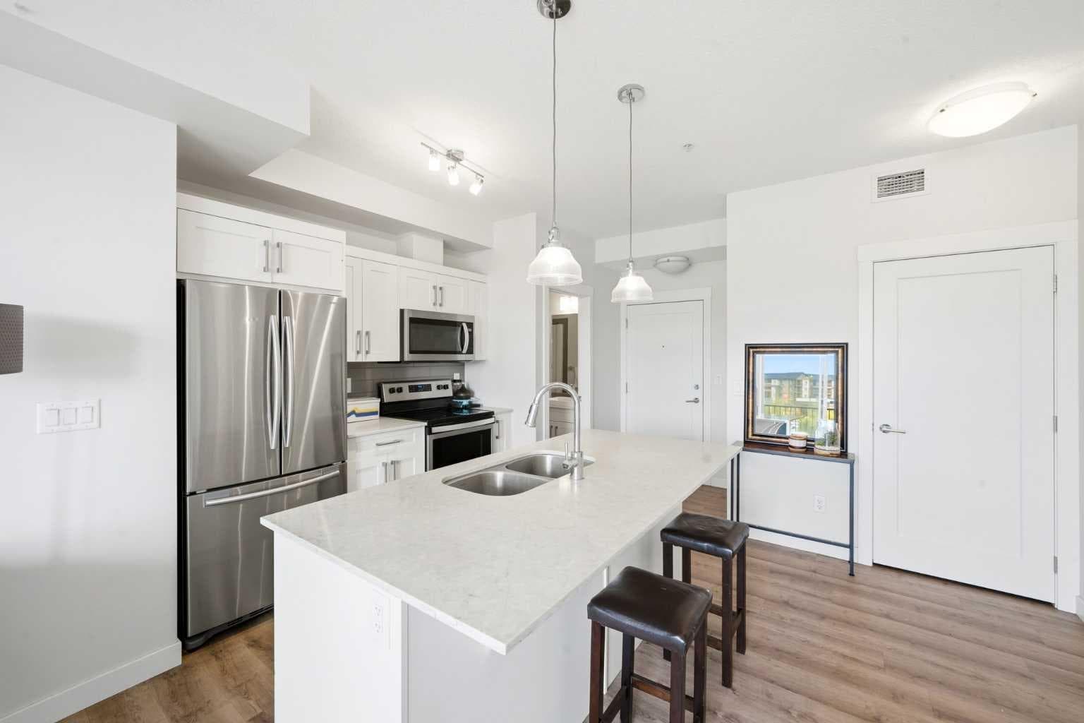 202, 30 Walgrove Walk SE