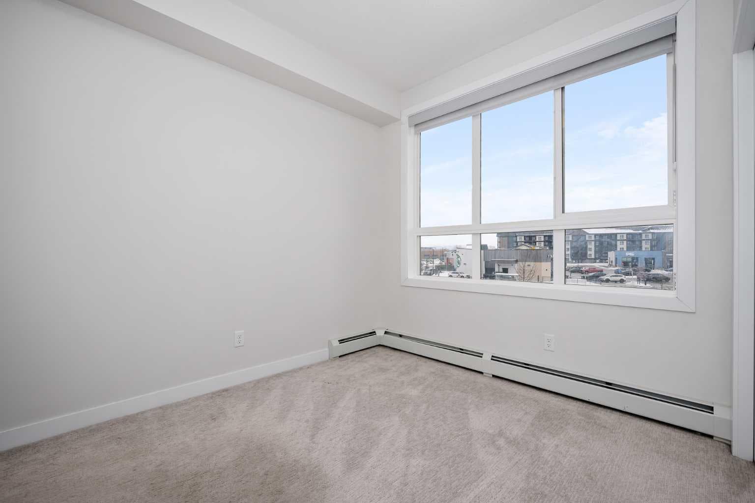 202, 30 Walgrove Walk SE
