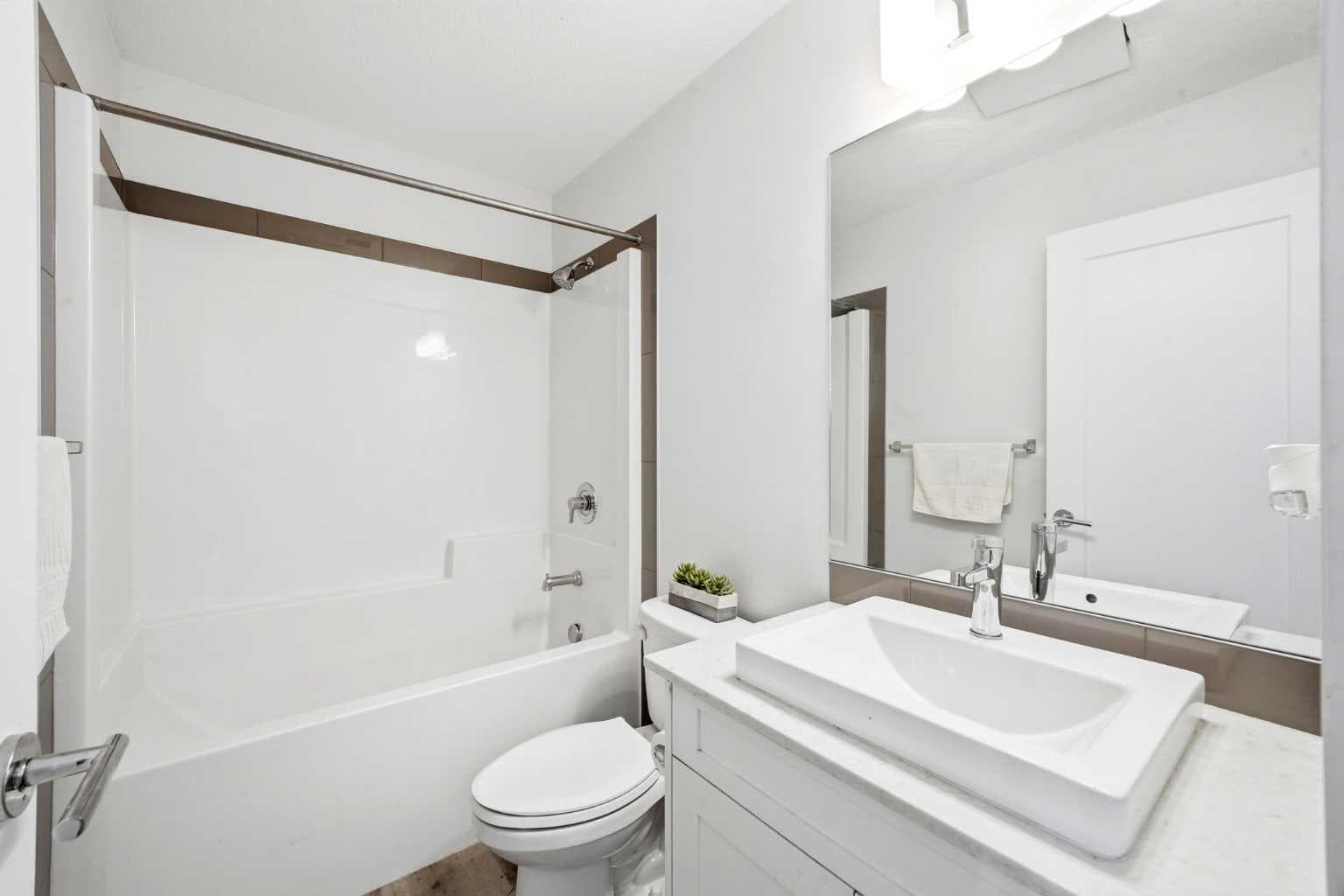 202, 30 Walgrove Walk SE