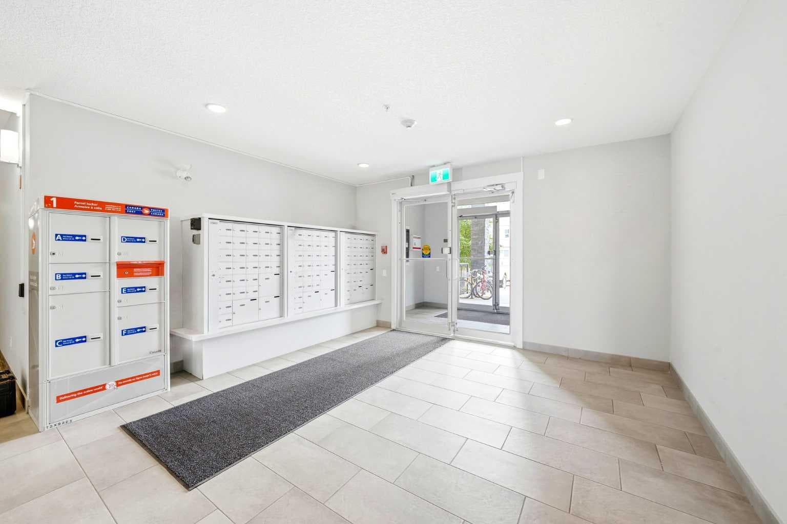 202, 30 Walgrove Walk SE