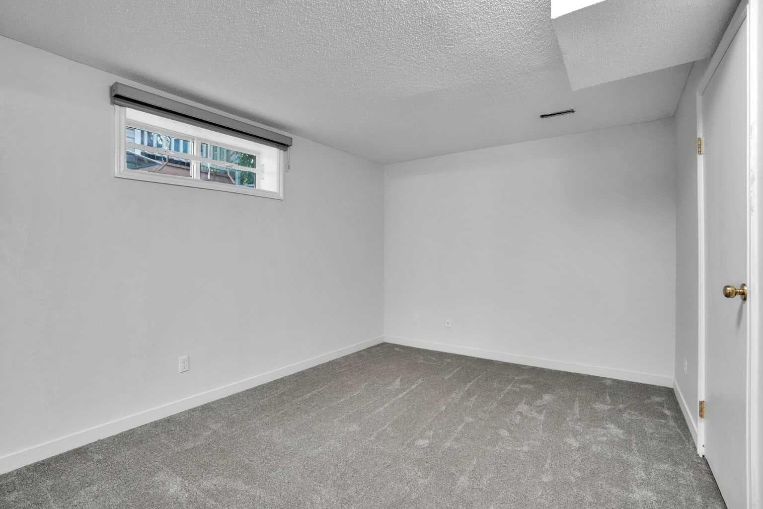 145 Bridleglen Road SW