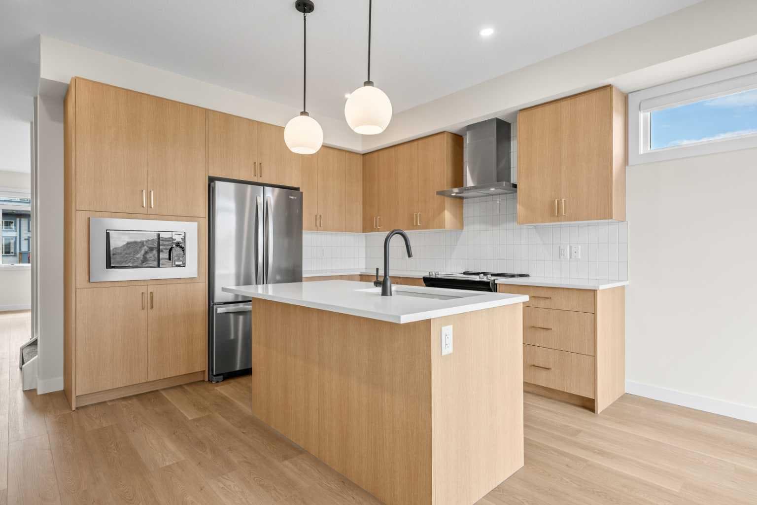 801, 4 Sage Hill Rise NW