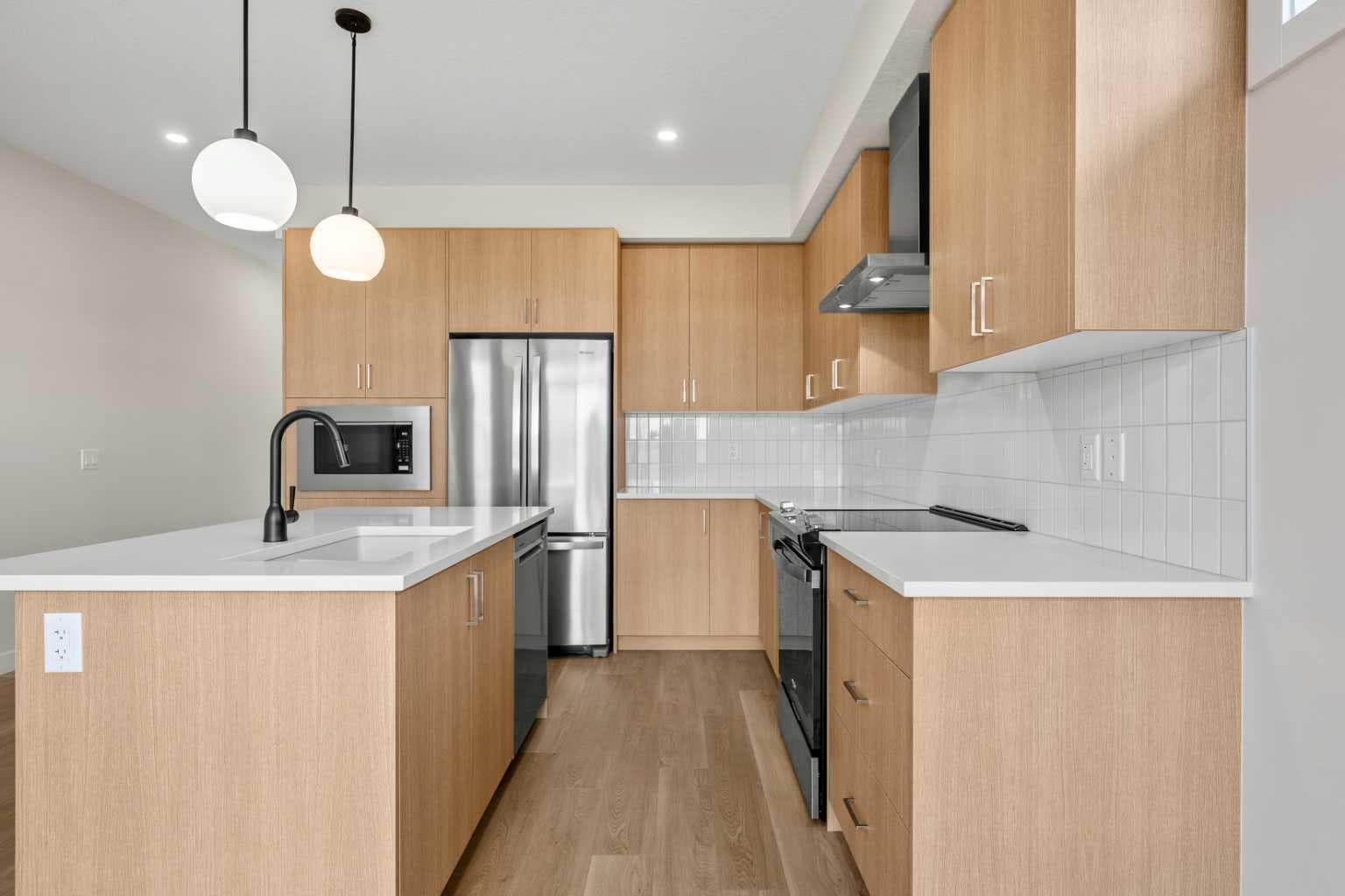 801, 4 Sage Hill Rise NW