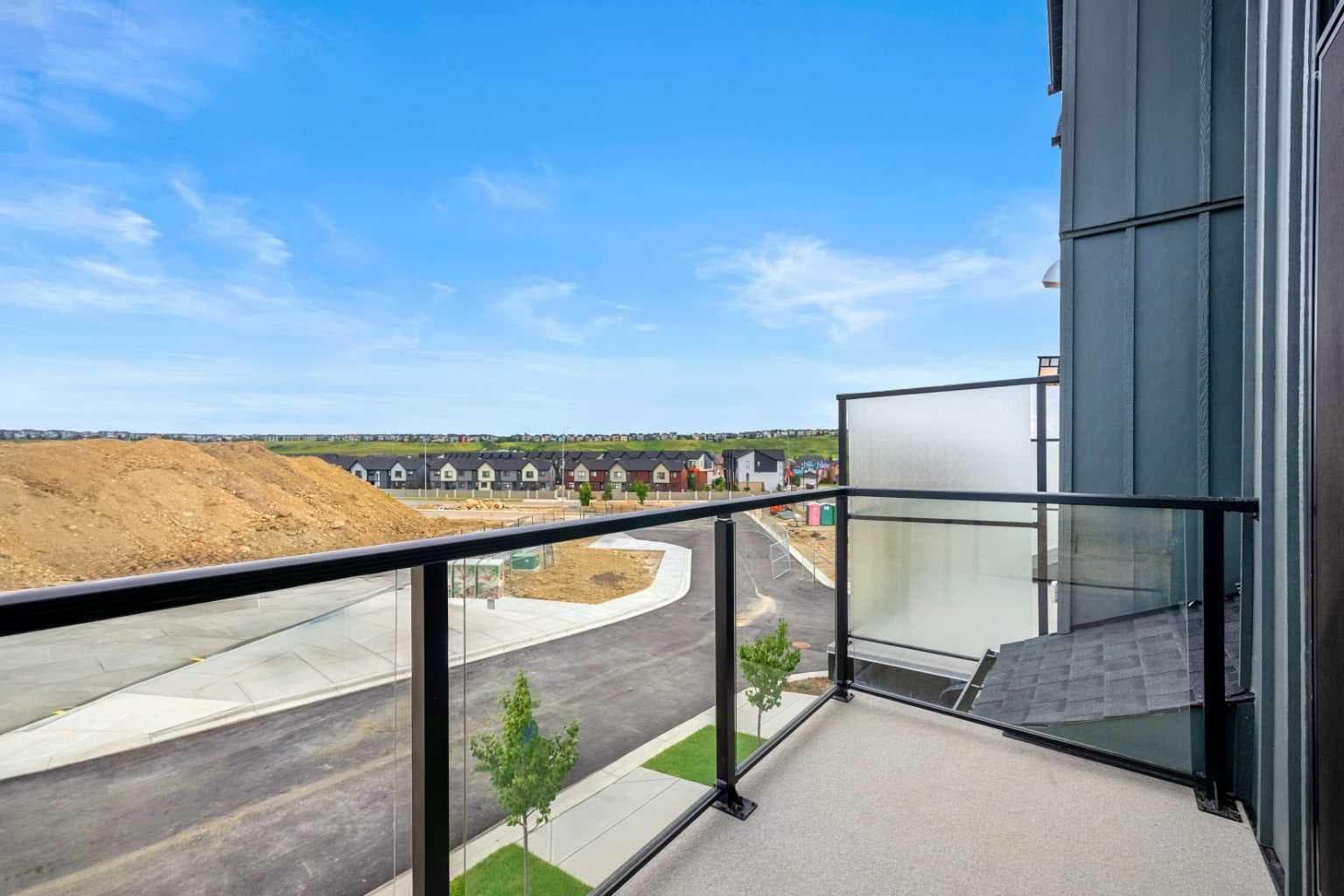 801, 4 Sage Hill Rise NW
