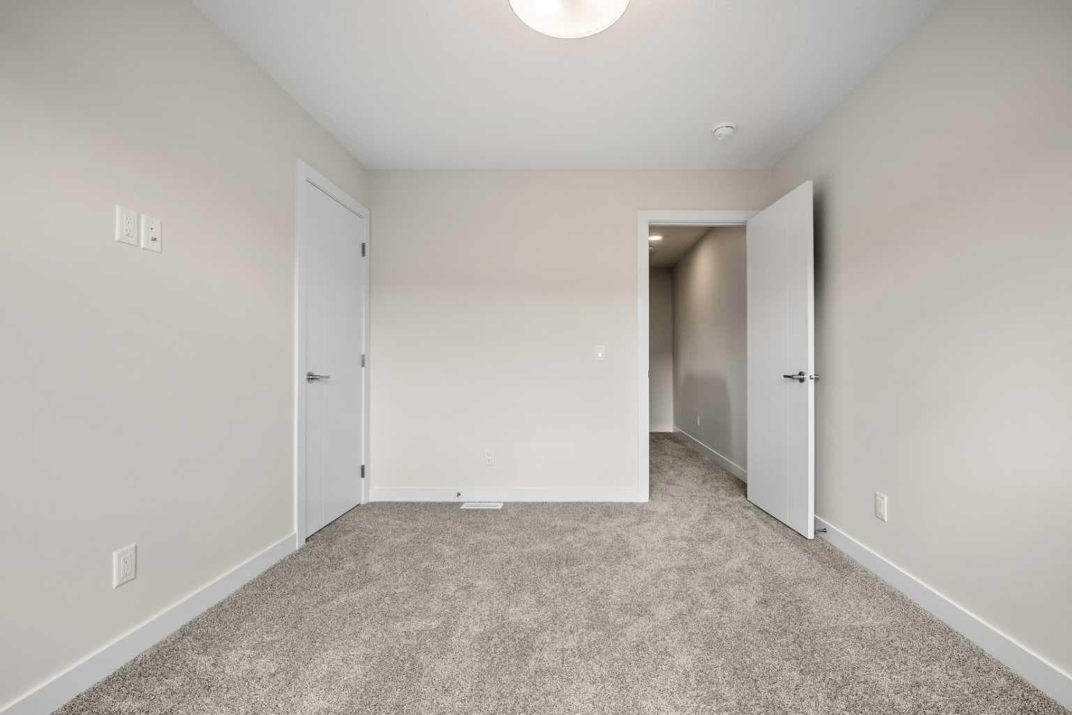 801, 4 Sage Hill Rise NW