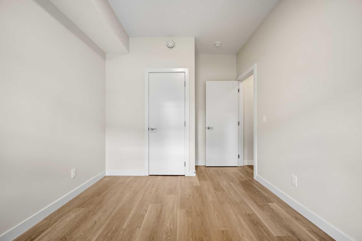 801, 4 Sage Hill Rise NW