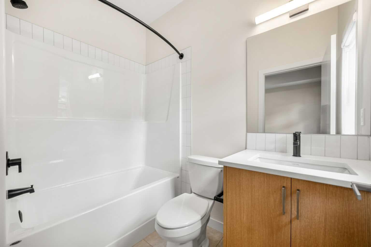 801, 4 Sage Hill Rise NW