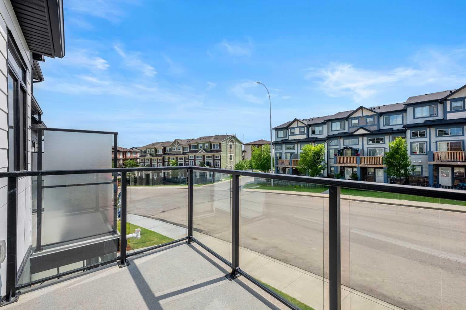 801, 4 Sage Hill Rise NW