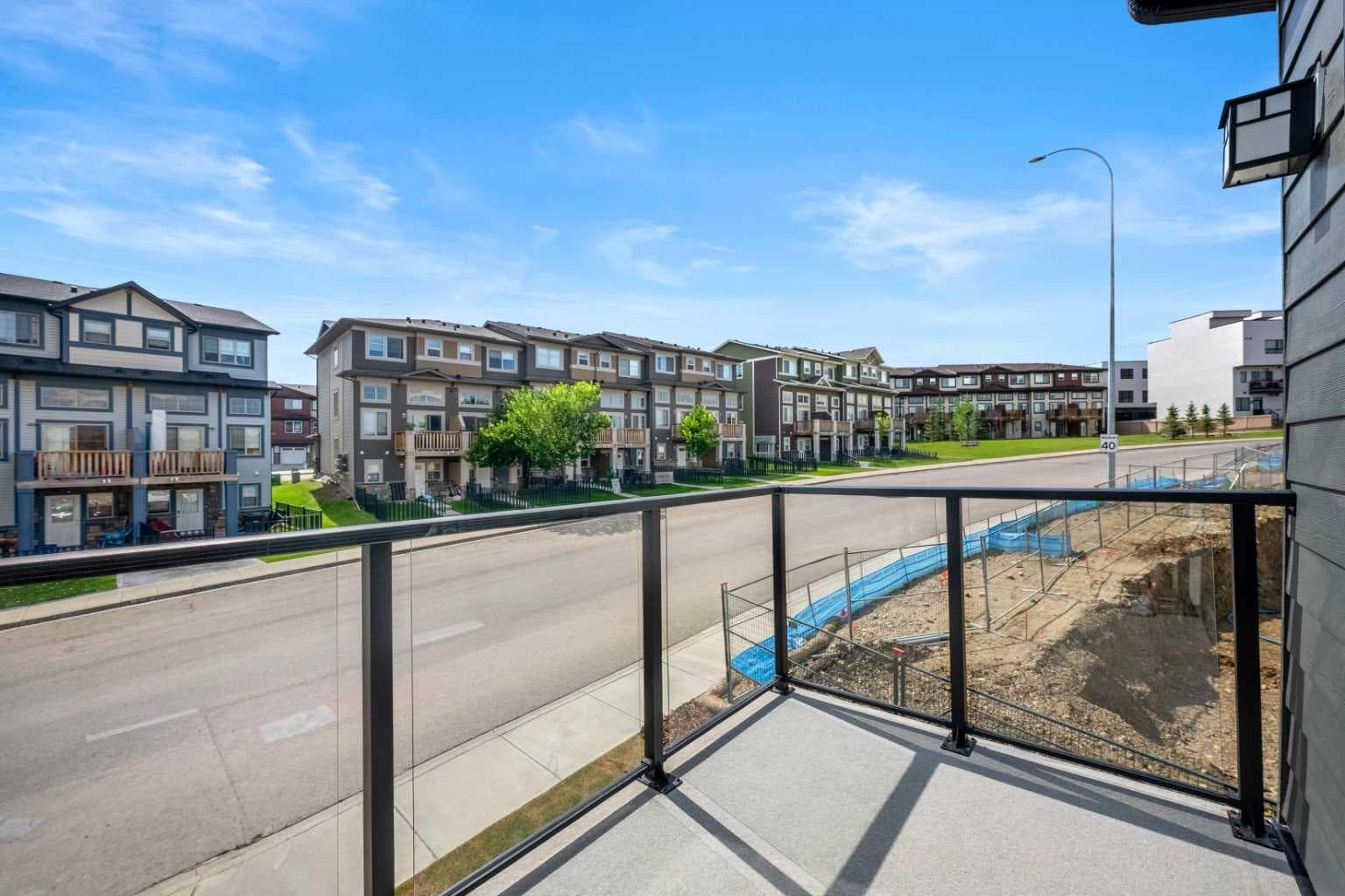801, 4 Sage Hill Rise NW
