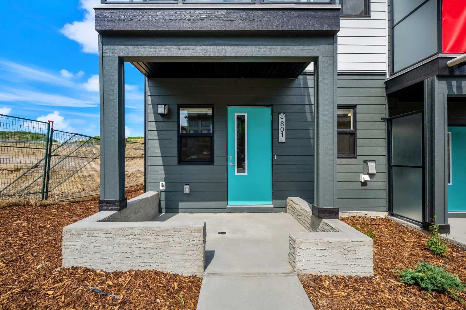 801, 4 Sage Hill Rise NW