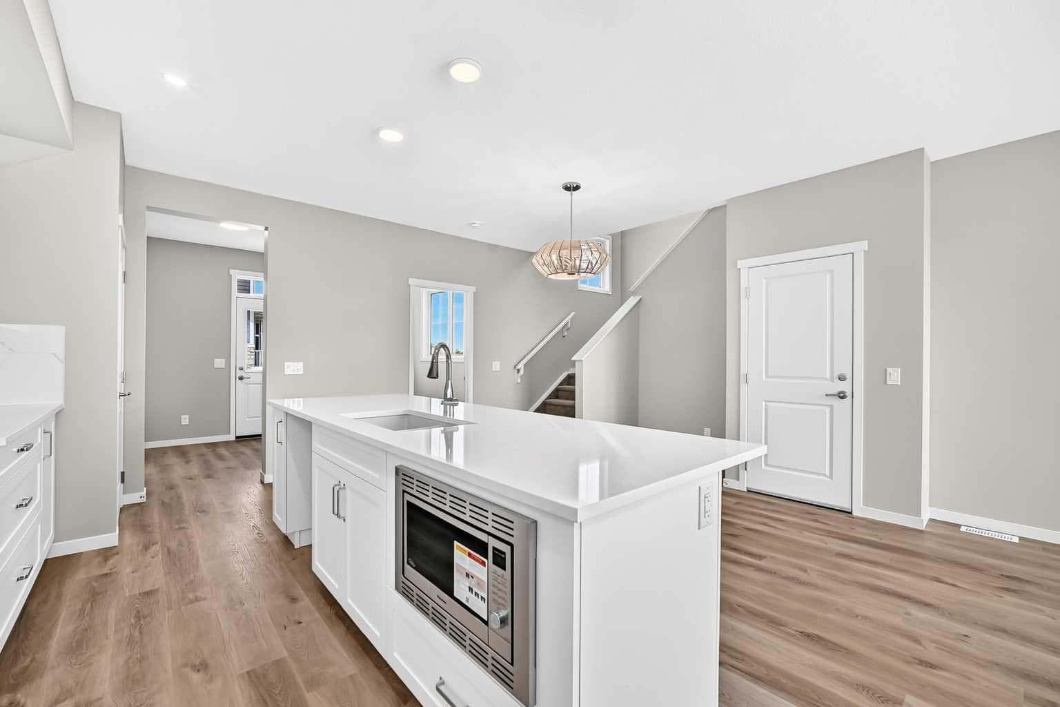 1302 Mahogany Boulevard SE