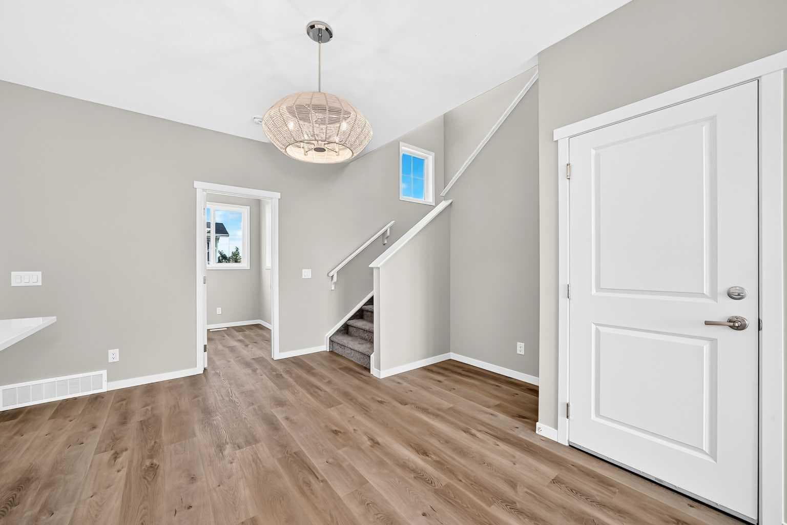 1302 Mahogany Boulevard SE