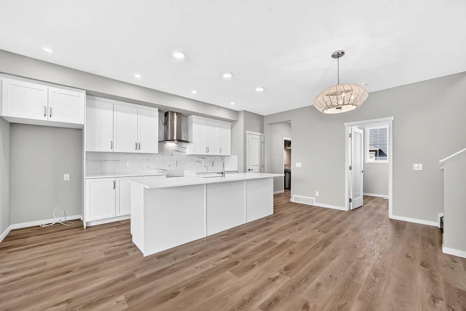 1302 Mahogany Boulevard SE