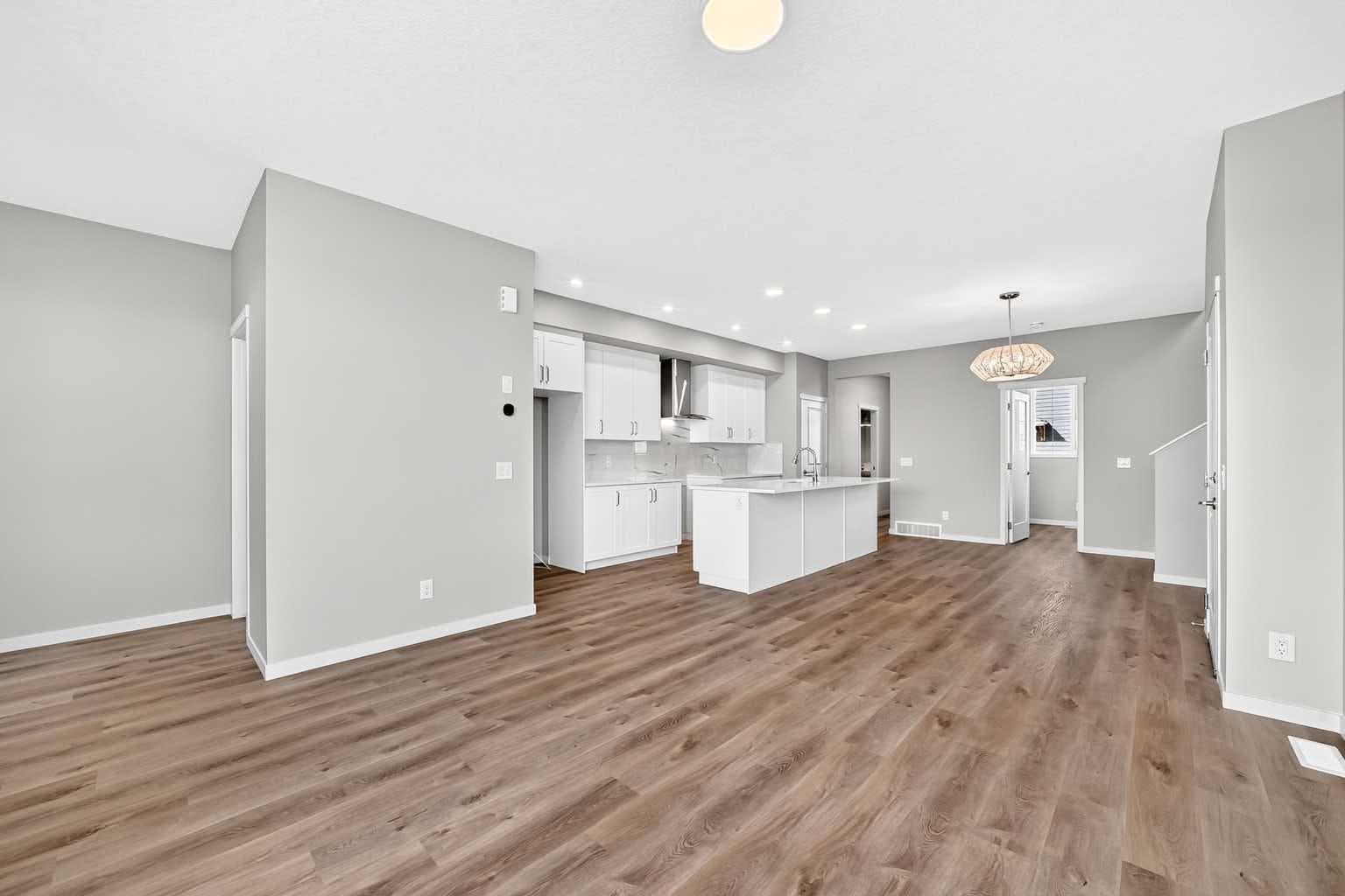 1302 Mahogany Boulevard SE