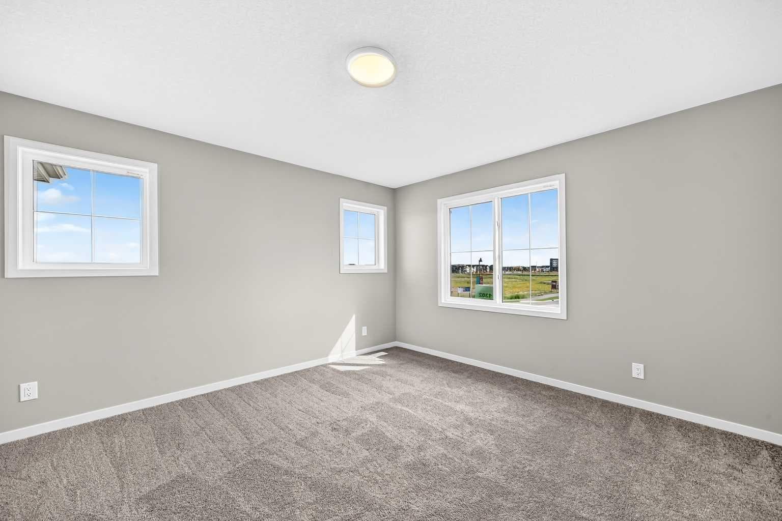 1302 Mahogany Boulevard SE
