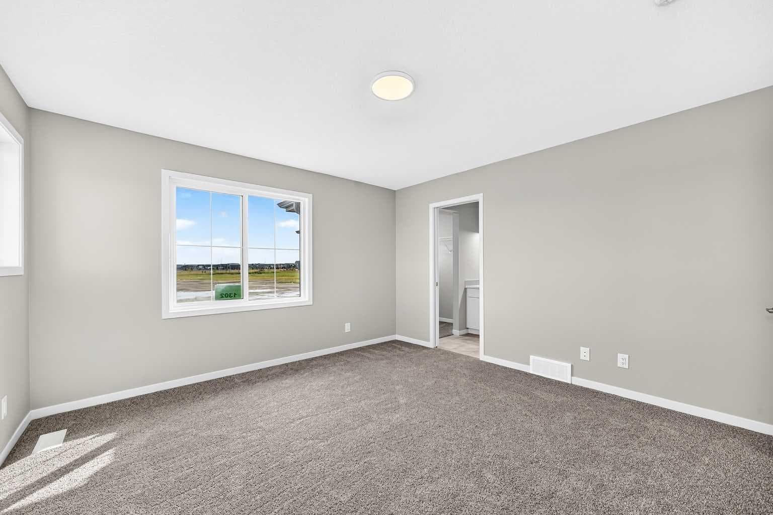 1302 Mahogany Boulevard SE