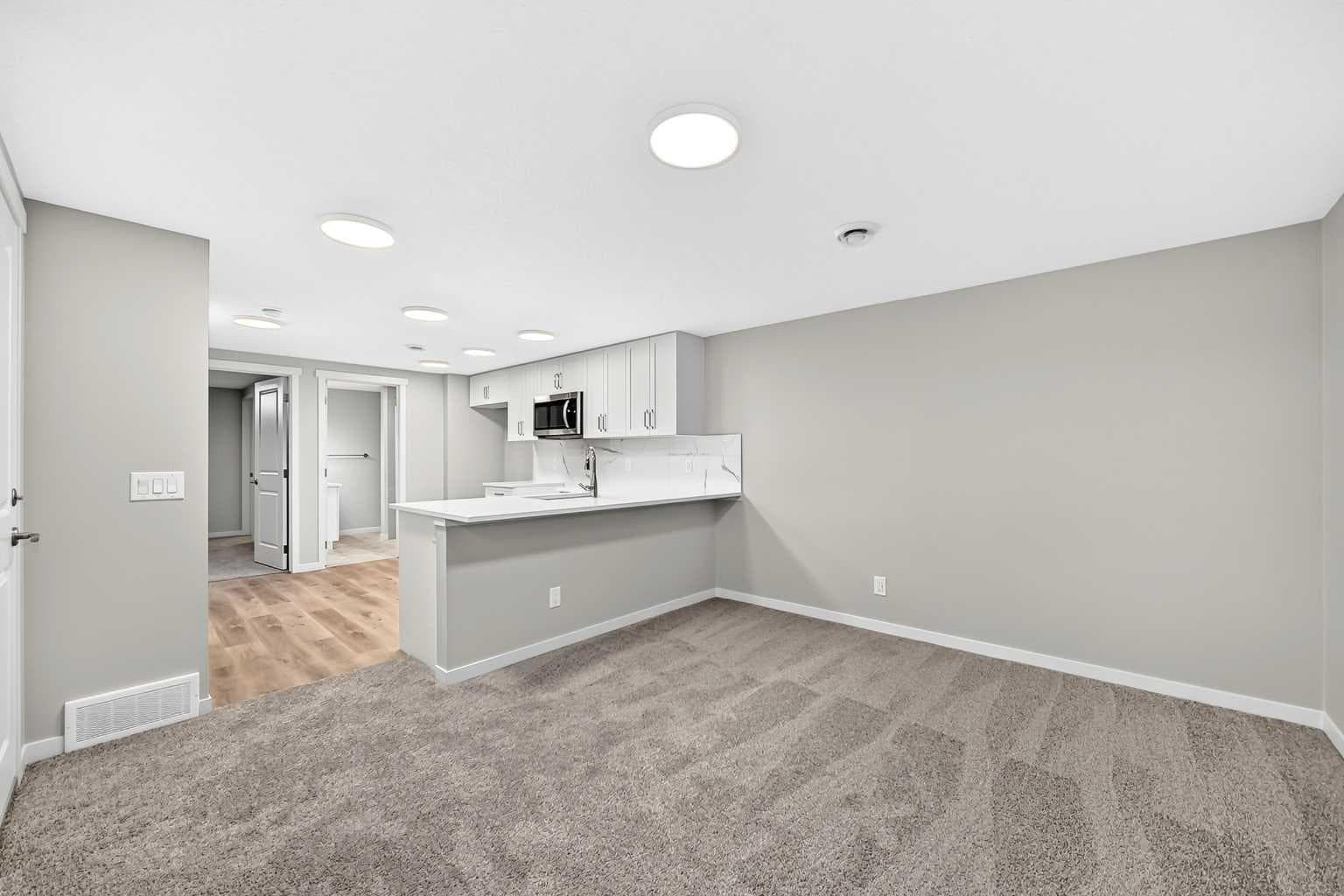 1302 Mahogany Boulevard SE